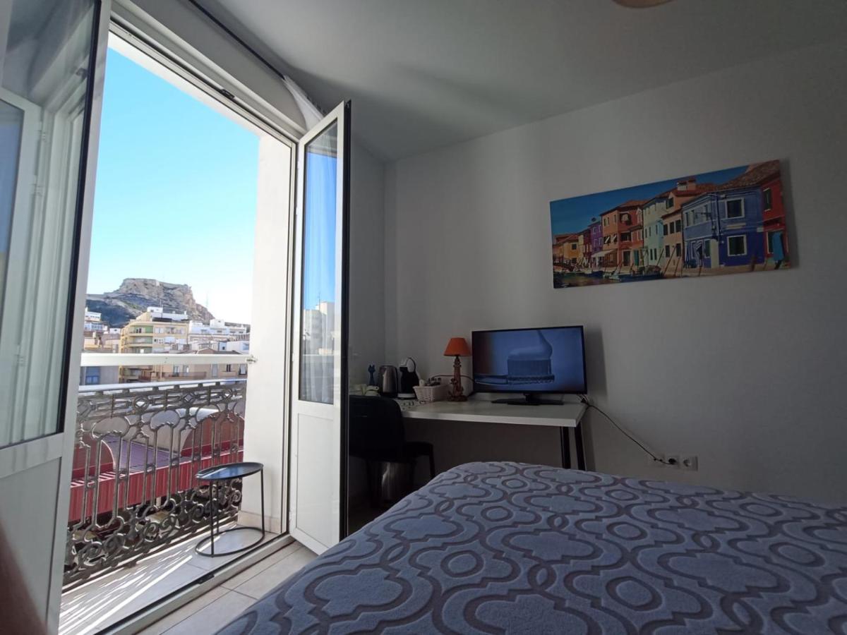 Room With Private Bathroom And Balcony Nearby The Mercado Central, Center And Beach 알리칸테 외부 사진