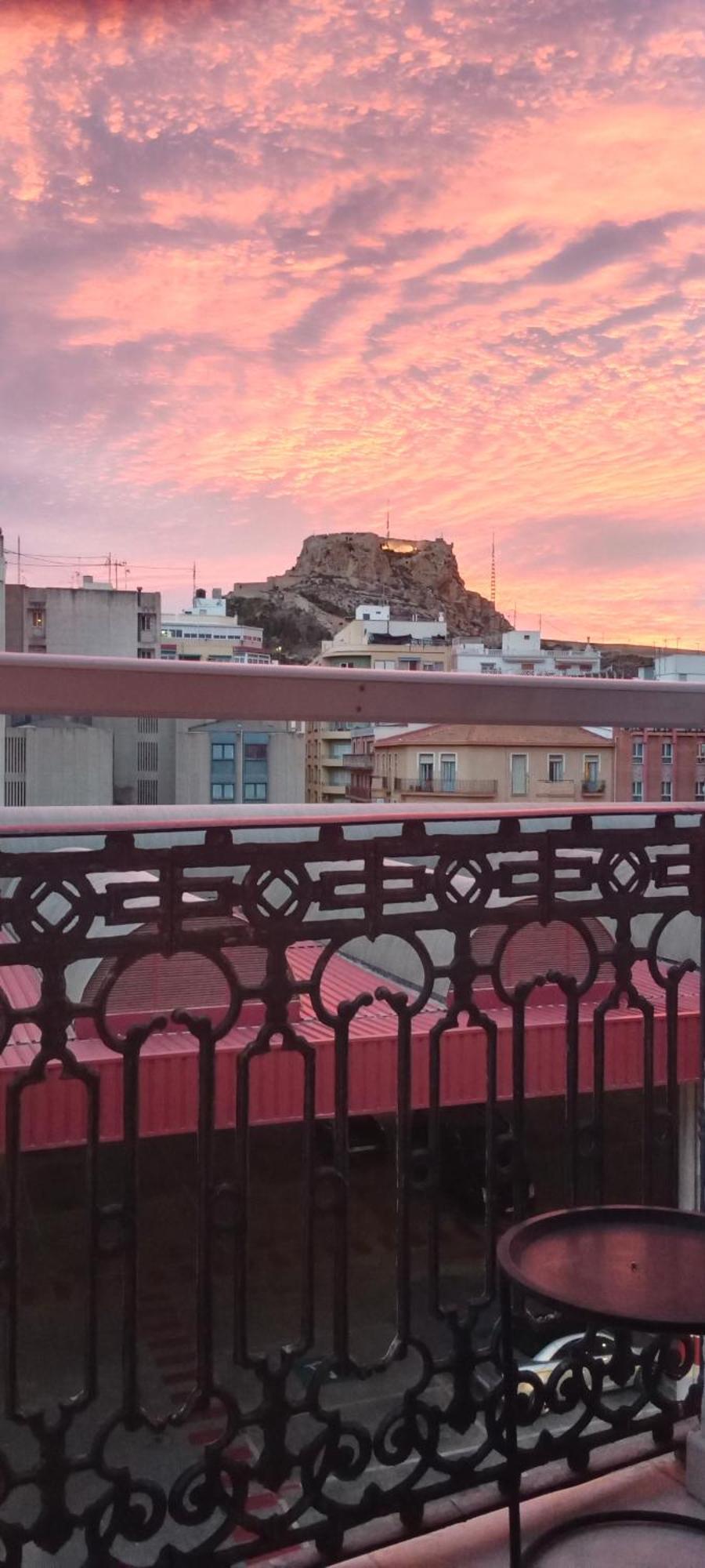 Room With Private Bathroom And Balcony Nearby The Mercado Central, Center And Beach 알리칸테 외부 사진