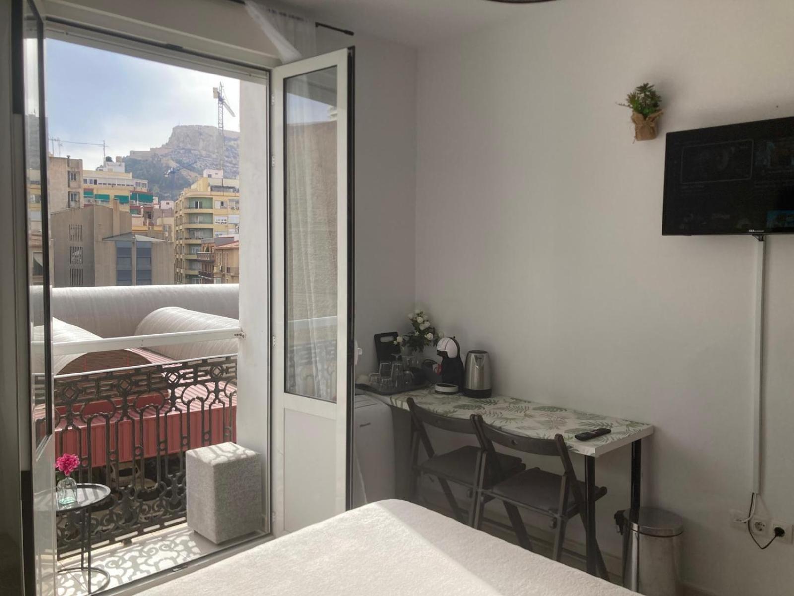 Room With Private Bathroom And Balcony Nearby The Mercado Central, Center And Beach 알리칸테 외부 사진
