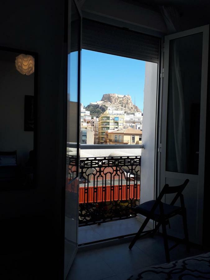 Room With Private Bathroom And Balcony Nearby The Mercado Central, Center And Beach 알리칸테 외부 사진